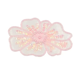 Fiore in paillettes con cuore di perline da cucire