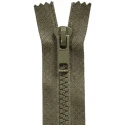 Divisible P8 plastic zip 80 cm with large die cast teeth
