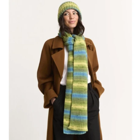 DMC Brio knitting & crochet leaflet: 4 colorful patterns