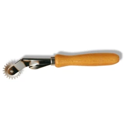 Tailor's wheel with wooden handle and metal teeth - 611270 Prym