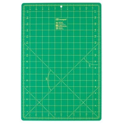 Cutting mat for cutters, 30 x 45 cm, for patchwork and creative sewing - 611386 Prym 2