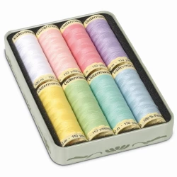 Set Box nostalgia con 8 spole di filo per cucire Gutermann in colori pastello