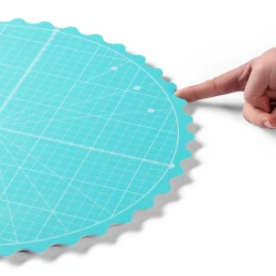 Prym Love rotating cutting mat round 35cm