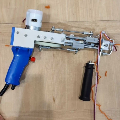 Tufting Gun for making handmade carpets with the Cut Pile technique