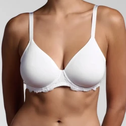 Underwired bra, seamless cups, lace sides Art.261 Belseno Lepel 2
